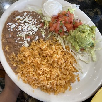 El Charro Mexicano - Beans and rice for steak fajitas - Mexican Near Me - Aiea, Hawaii El Charro Mexicano - Beans and rice for steak fajitas - Mexican Near Me - Aiea, Hawaii
