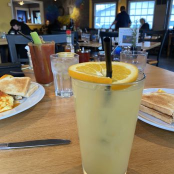 42nd Street Cafe & Bistro - MANmosa - New American Near Me - Seaview, Washington 42nd Street Cafe & Bistro - MANmosa - New American Near Me - Seaview, Washington