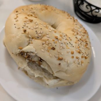 Poppies Restaurant & Deli - Fresh bagel at Poppies, Delray Beach - Delis Near Me - Delray Beach, Florida Poppies Restaurant & Deli - Fresh bagel at Poppies, Delray Beach - Delis Near Me - Delray Beach, Florida