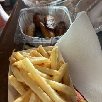Curuvian - Sides: Fries, fried plantains, and red beans n rice. - Burgers Near Me - Sarasota, Florida Curuvian - Sides: Fries, fried plantains, and red beans n rice. - Burgers Near Me - Sarasota, Florida
