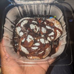 Cinnamon chocolatey knots