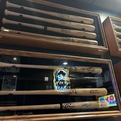 Big Bats Cafe - Memorabilia