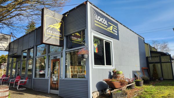 The Locöl Kitchen & Bar by null