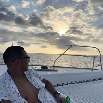 MANA Cruises & Charters - Boat Tours Near Me - Kapolei, Hawaii MANA Cruises & Charters - Boat Tours Near Me - Kapolei, Hawaii