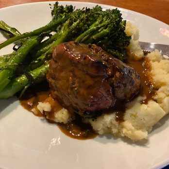 Claytons Siesta Grille - Filet mignon - New American Near Me - Sarasota, Florida Claytons Siesta Grille - Filet mignon - New American Near Me - Sarasota, Florida