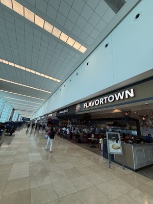 Mérida International Airport by null