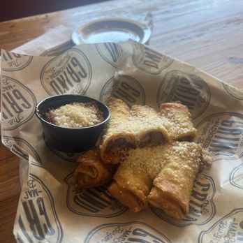 The Grind Mac and Cheese Burger Bar - Pizza eggrolls - Burgers Near Me - Martin, Tennessee The Grind Mac and Cheese Burger Bar - Pizza eggrolls - Burgers Near Me - Martin, Tennessee