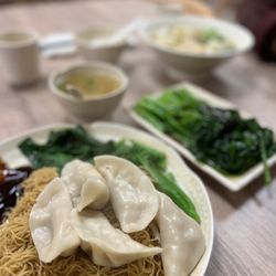 The Congee - Dumpling Lo mein, side of oyster sauce Chinese broccoli