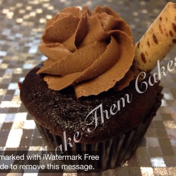 Shake Them Cakes - Chocolate Hazelnut cupcakes. - Desserts Near Me