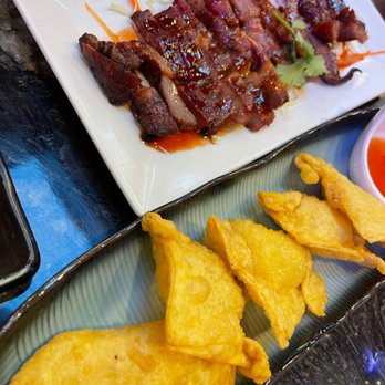 Red Bowl - Crab Rangoon and boneless ribs - Cantonese Near Me - Brooklyn, New York