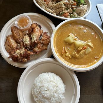 Gen Thai Street Food - Garlic Wings (6 Pieces), Yellow Curry, House Fried Rice with chicken, Steamed Jasmine Rice - Thai Near Me - Santee, California Gen Thai Street Food - Garlic Wings (6 Pieces), Yellow Curry, House Fried Rice with chicken, Steamed Jasmine Rice - Thai Near Me - Santee, California