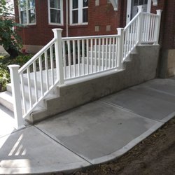Vigilante Concrete Contractors - Steps Broom finish Concrete with sidewalk below