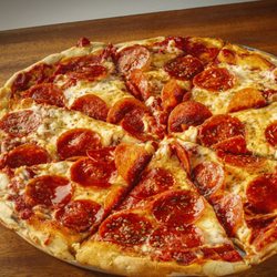 Wolfies Grill - Geist - Pepperoni Pizza