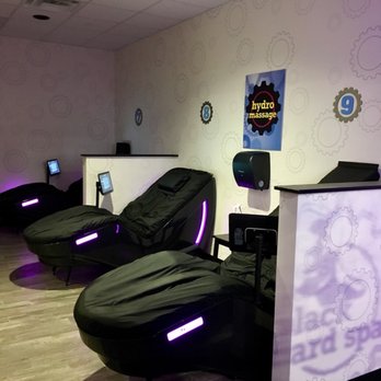 Planet Fitness - Hydro-Massage area [for PF Black Card members only!] - Gyms Near Me - Katy, Texas