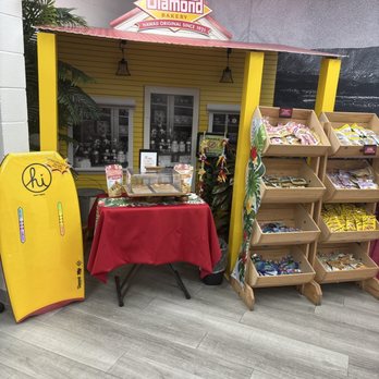 Diamond Bakery - So cute - Bakeries Near Me - Honolulu, Hawaii