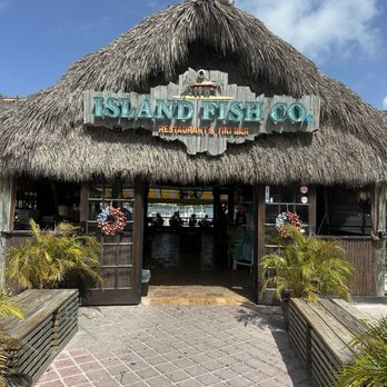 Island Fish - Front of the Restaurant - Seafood Near Me - Marathon, Florida