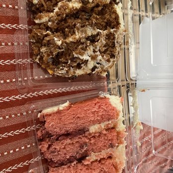 Cake Bar - Carrot cake and strawberry cake - Patisserie/Cake Shop Near Me - Dallas, Texas