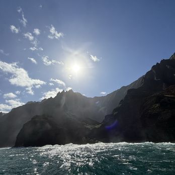Na Pali Experience - Boating Near Me - Kekaha, Hawaii