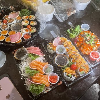 Minami Sushi - Sushi Bars Near Me - Aurora, Ontario