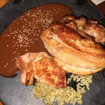 Istmo Oaxacan Cuisine - Mole con pollo - Mexican Near Me - Chicago, Illinois