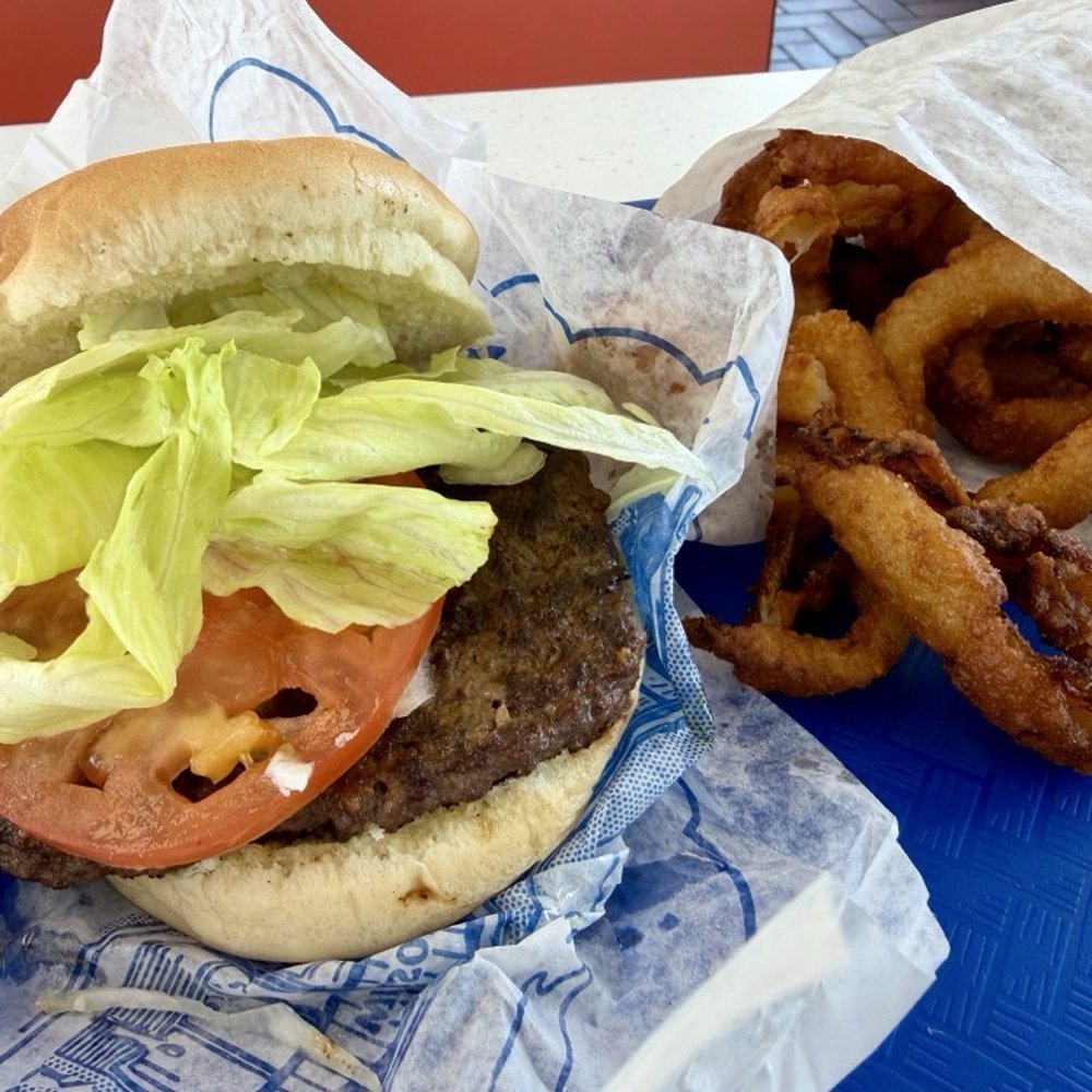 Wilson's Sandwich Shop - Double burger w/onion rings - Sandwiches Near Me - Findlay, Ohio Wilson's Sandwich Shop - Double burger w/onion rings - Sandwiches Near Me - Findlay, Ohio