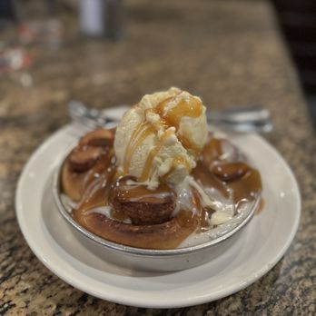 BJ's Restaurant & Brewhouse - Cinnamon Roll Pizookie - Pizza Near Me - Irvine, California BJ's Restaurant & Brewhouse - Cinnamon Roll Pizookie - Pizza Near Me - Irvine, California