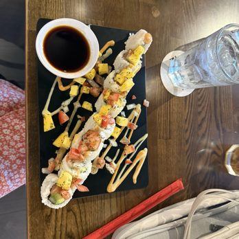 B Town Burger Sushi Bar - MEXICAN ROLL - Burgers Near Me - Casselberry, Florida