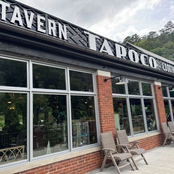 Tapoco Tavern - Porch/patio area of restaurant - Resorts Near Me - Robbinsville, North Carolina Tapoco Tavern - Porch/patio area of restaurant - Resorts Near Me - Robbinsville, North Carolina