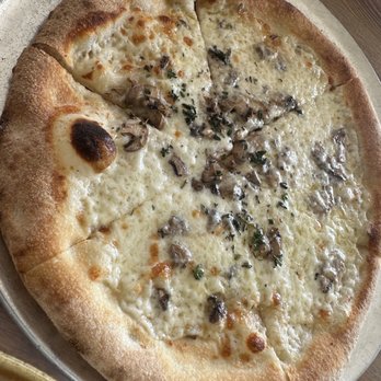 Monkeypod Kitchen - Truffle mushroom pizza - delicious - Tacos Near Me - Honolulu, Hawaii Monkeypod Kitchen - Truffle mushroom pizza - delicious - Tacos Near Me - Honolulu, Hawaii
