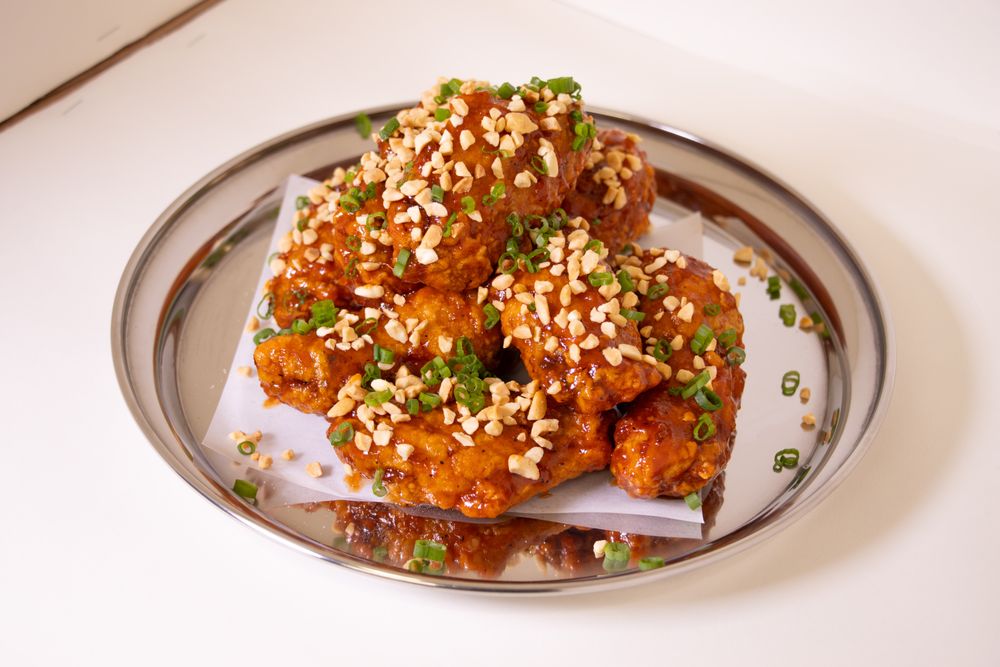 Han’s Chimaek Korean Fried Chicken & Beer