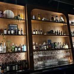 Katch Twenty Two - Bar