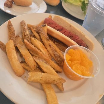 Boathouse Restaurant - Kids hotdog - Seafood Near Me - Wildwood, New Jersey Boathouse Restaurant - Kids hotdog - Seafood Near Me - Wildwood, New Jersey
