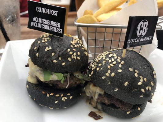 Clutch Burger by null