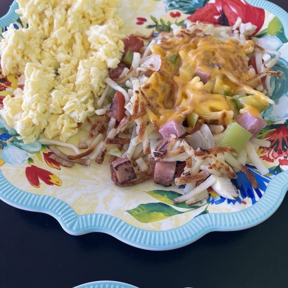 Gear Jammers - Hash browns, scattered with 2 eggs, scrambled! - Southern Near Me - Scottsboro, Alabama Gear Jammers - Hash browns, scattered with 2 eggs, scrambled! - Southern Near Me - Scottsboro, Alabama
