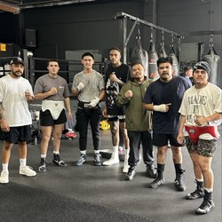 Avlution Fitness - Boxing . Group training . 1:1 . Or workout on your own