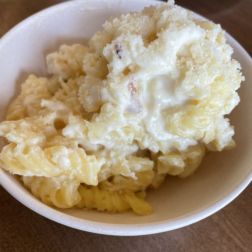 Flower Child - Gluten-Free Mac & Cheese - Salad Near Me - CHARLOTTE, North Carolina Flower Child - Gluten-Free Mac & Cheese - Salad Near Me - CHARLOTTE, North Carolina