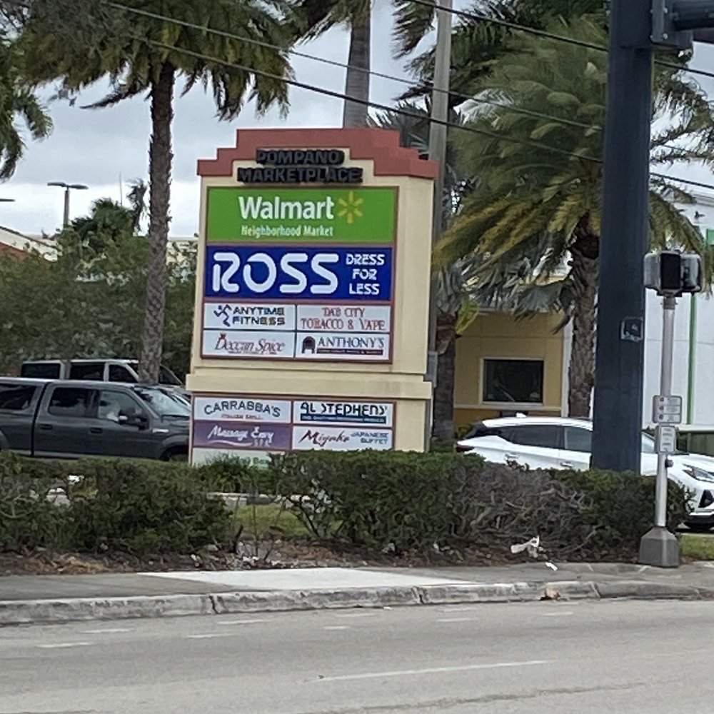 Pompano Marketplace - Street sign - Shopping Centers Near Me - Pompano Beach, Florida