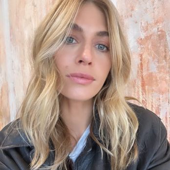 Andy Lecompte Salon - Soft blonde, Colorist George Papanikolas - Hair Salons Near Me - Los Angeles, California