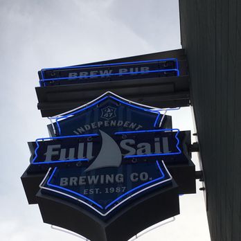 Full Sail Brew Pub - Pubs Near Me - Hood River, Oregon