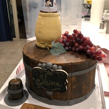 Ji's Cake Boutique - Wine barrel - Cupcakes Near Me Ji's Cake Boutique - Wine barrel - Cupcakes Near Me