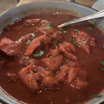 Oh' Calcutta - Chicken Vindaloo - Indian Near Me - Winston-Salem, North Carolina