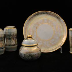 IPAT Museum of Porcelain Art - Item 1-1632