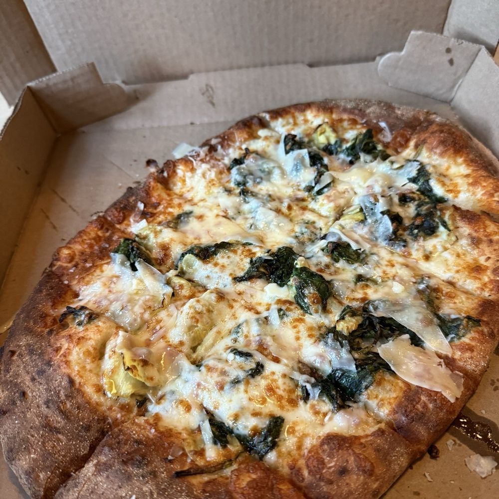 Idiom Brewing - Spinach & Artichoke Flatbread - Breweries Near Me - Frederick, Maryland