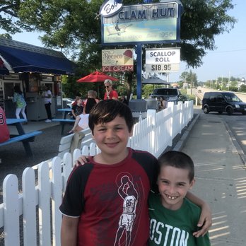 Bob's Clam Hut - Seafood Near Me - Kittery, Maine