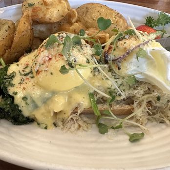 Kitchen Story - Crab Benedict - Breakfast & Brunch Near Me - Oakland, California