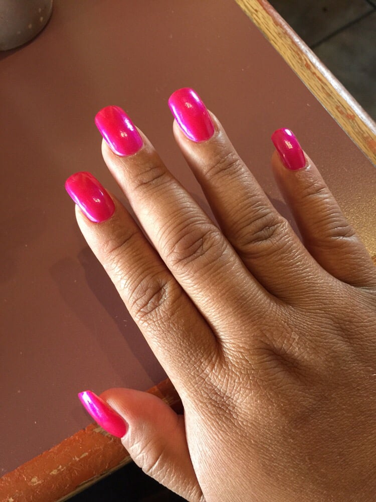 Pretty nails Logo