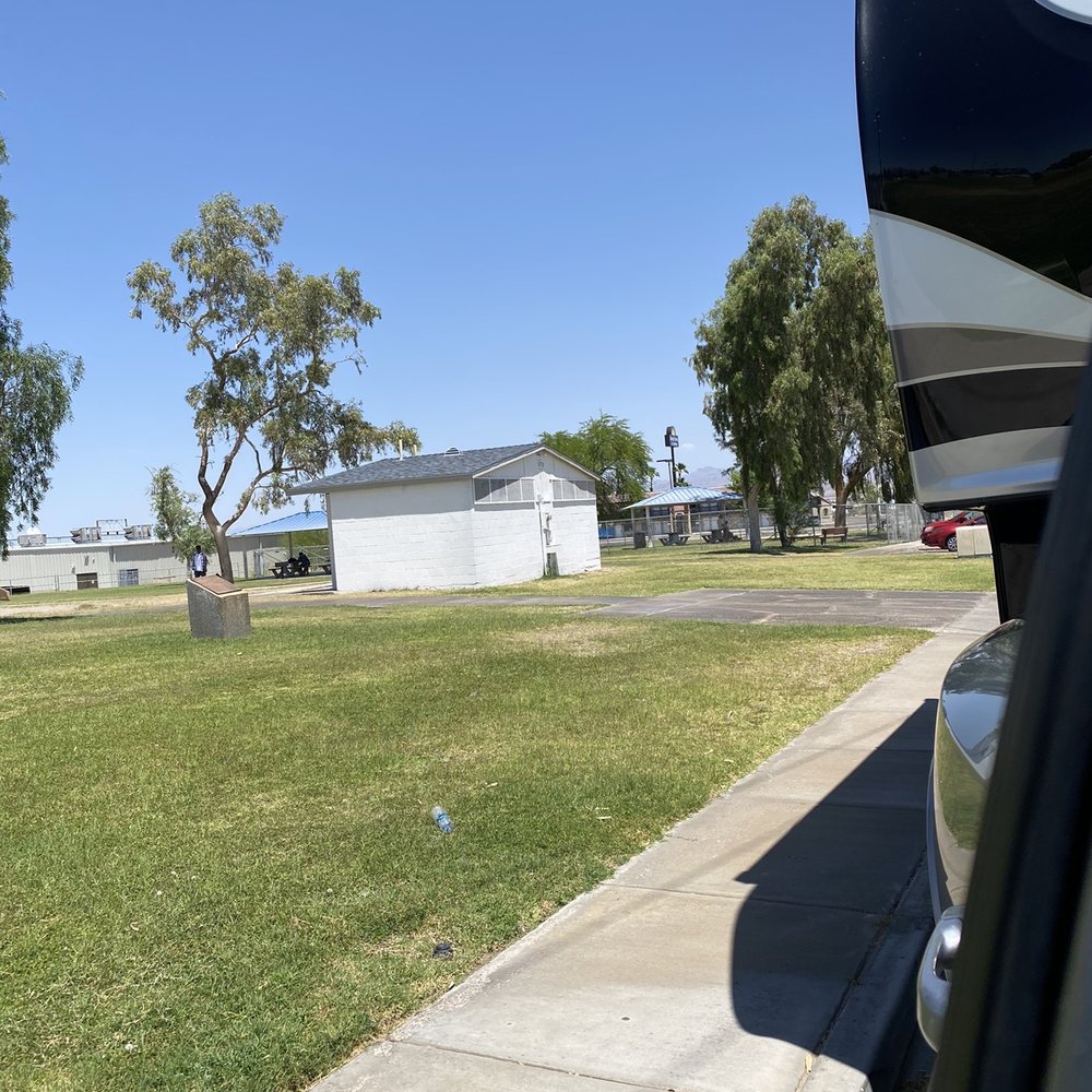 Spike's Desert Dog Park - Dog Parks Near Me - Needles, California Spike's Desert Dog Park - Dog Parks Near Me - Needles, California