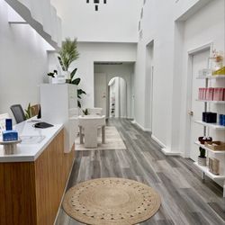 The Sugar Room Waxing Lounge - Whole area