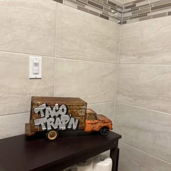 Dab Tacos - clean restrooms - Tacos Near Me - Fresno, California