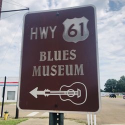 Highway 61 Blues Museum Gift Shop - Museum signage